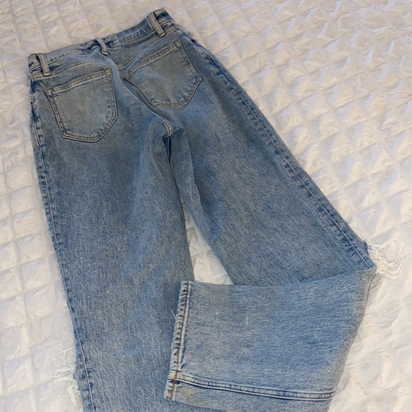 Abercrombie Curve Love Ultra Hise Rise Straight Jeans - Picture 2 of 3